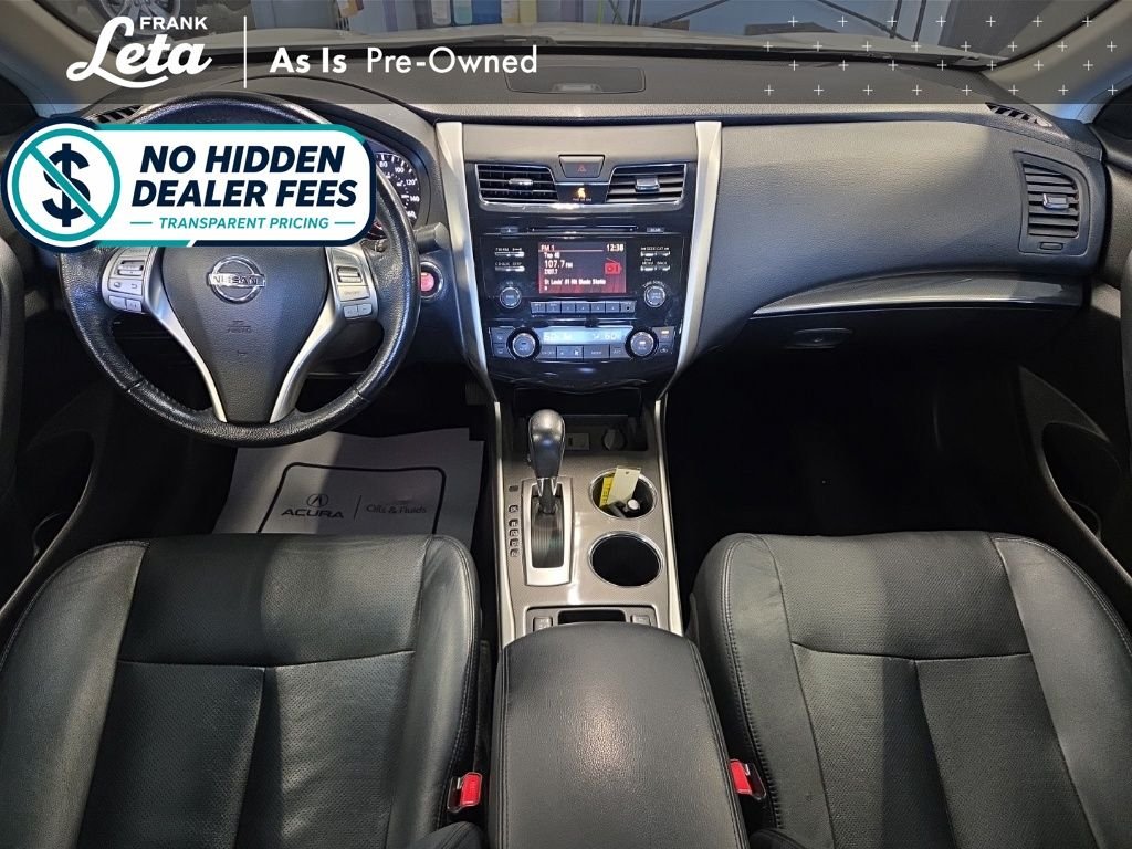 Used 2013 Pearl White Metallic Nissan  image 17