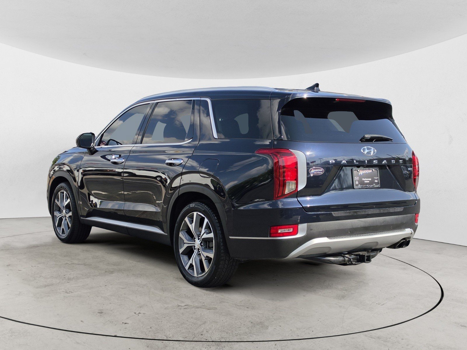 Used 2022 Moonlight Cloud Hyundai SEL image 5