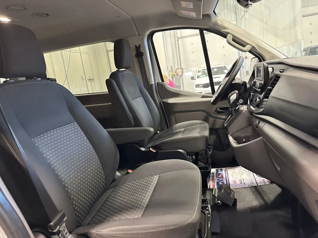 Used 2023 Silver Ford XL image 29