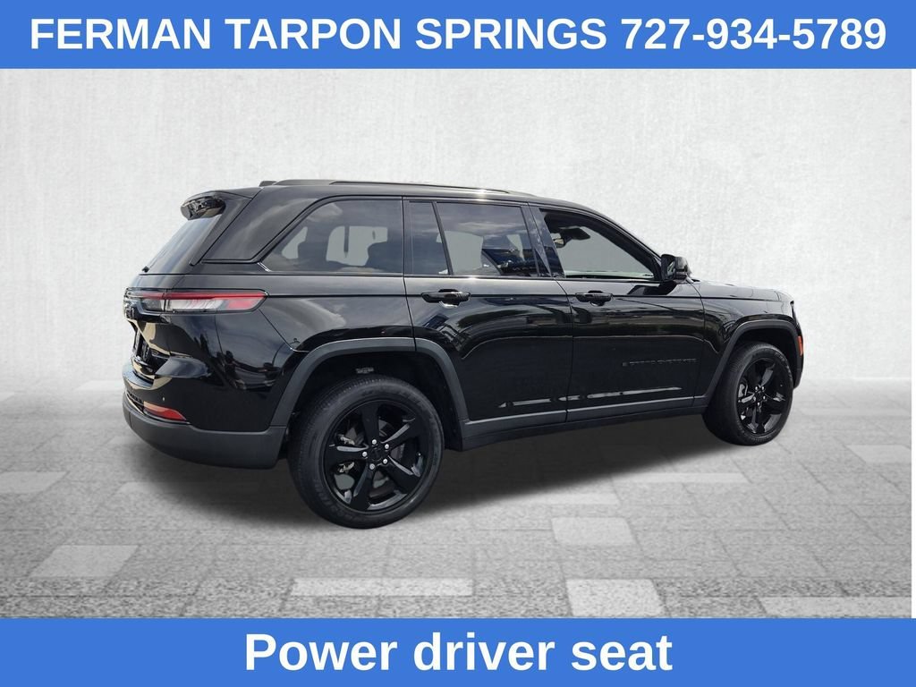 Used 2023 Black Jeep Altitude 4x4 image 11