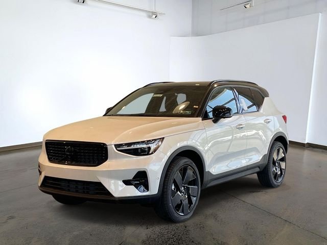 2026 Volvo XC40 B5 Ultra Ultra Black Edition AWD's photo