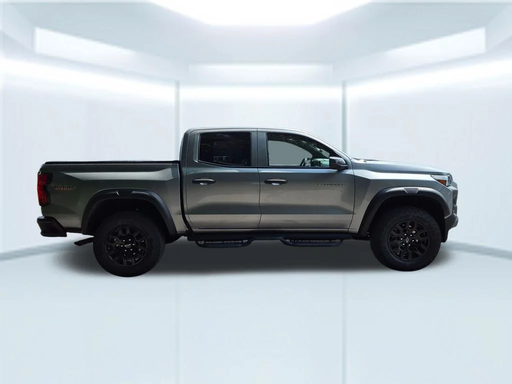Used 2025 Gray Chevrolet Trail Boss image 7