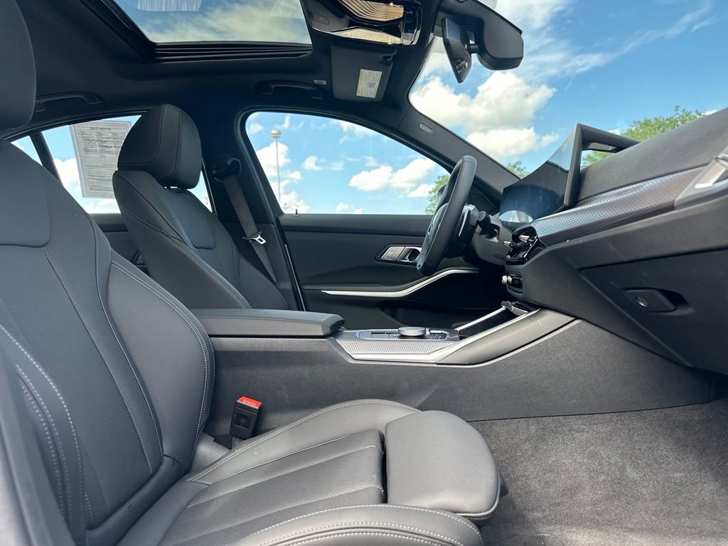 New 2026 Mineral White Metallic BMW 330i xDrive image 24