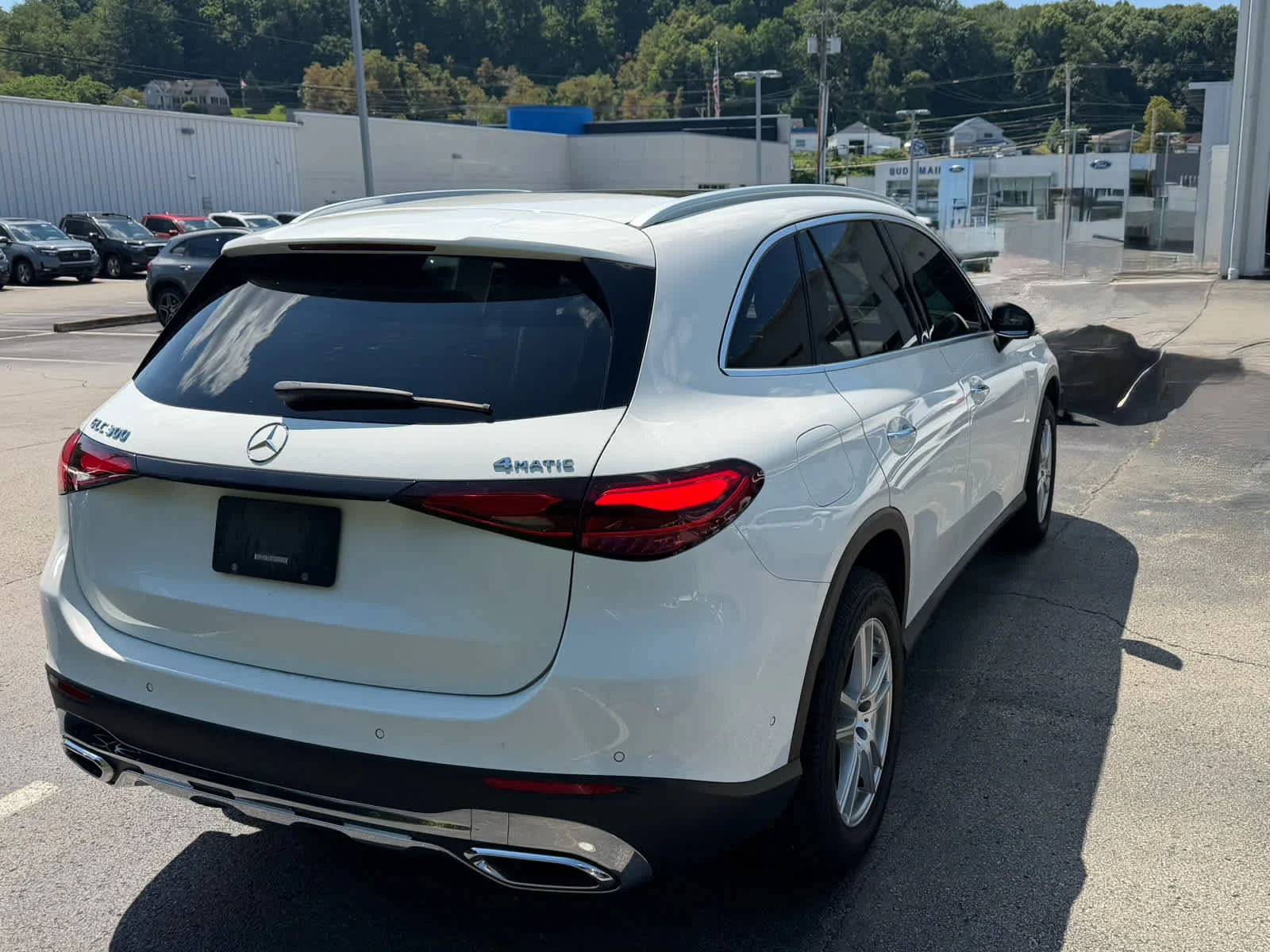 Used 2023 Polar White Mercedes-Benz GLC 300 image 6