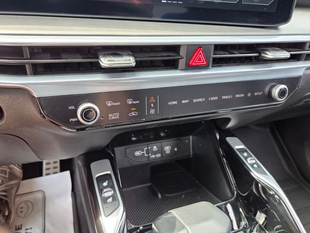 Used 2025 Gray Kia X-Pro SX Prestige image 22