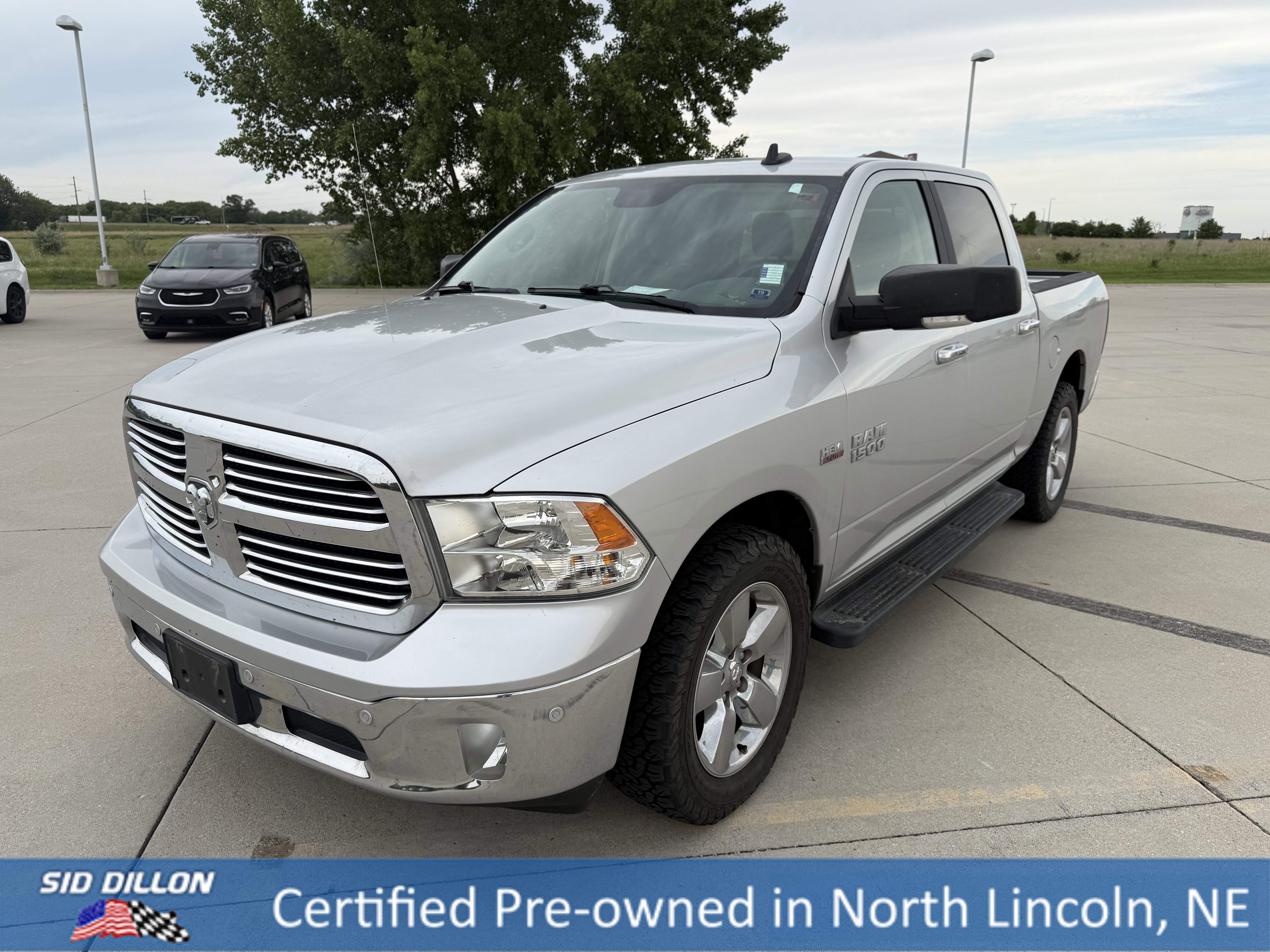 2017 RAM 1500 Big Horn 4x4 Crew Cab 5'7's photo