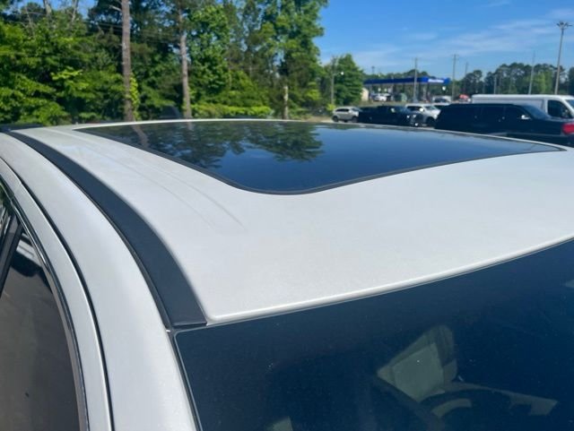 Used 2019 White Ram Limited image 5