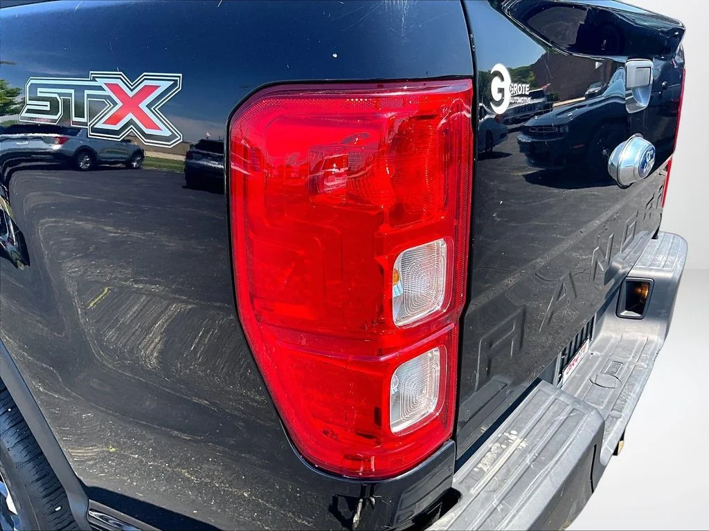 Used 2021 Black Ford XL image 31