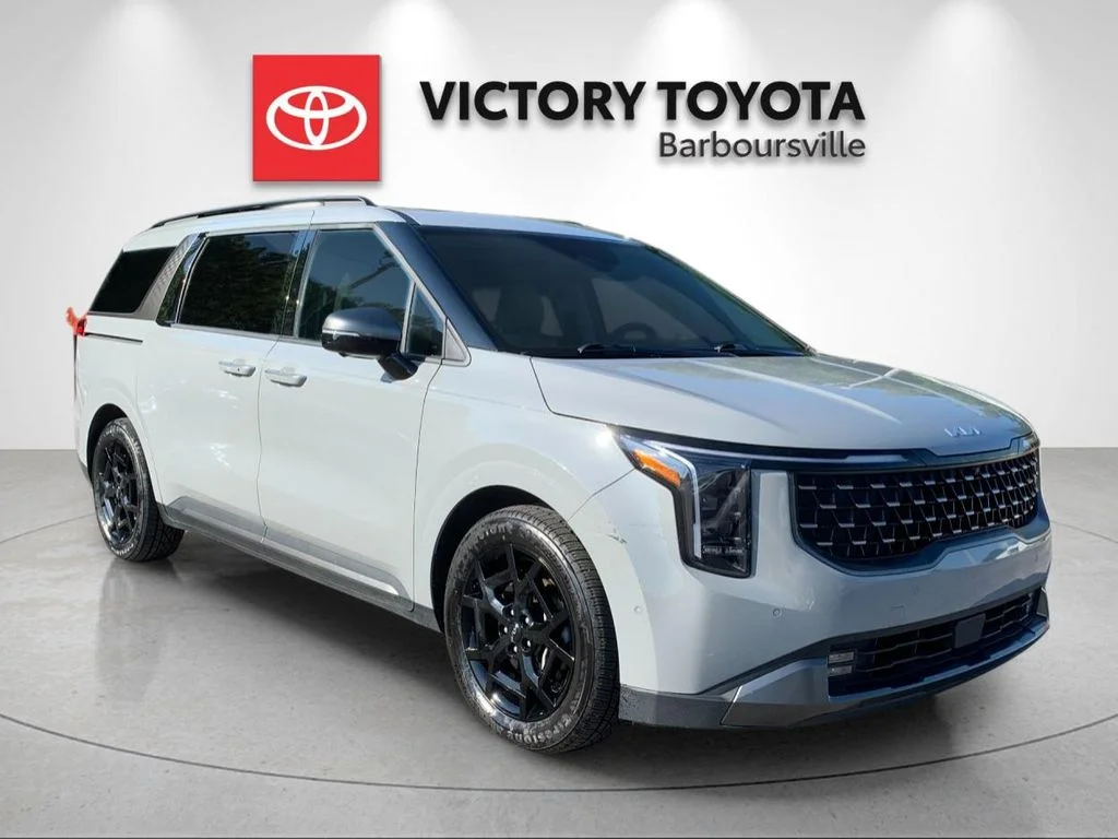 Used 2025 White Kia SX image 5