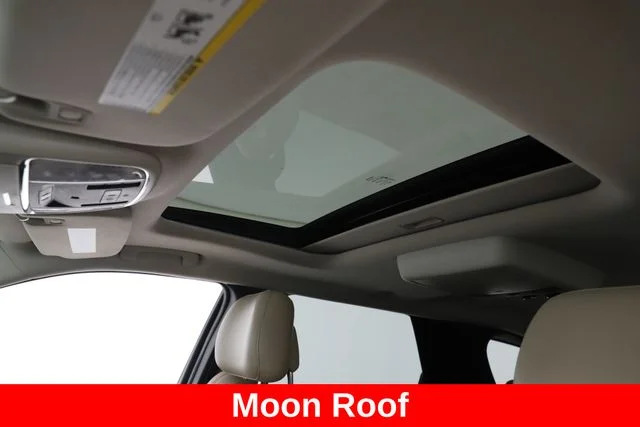 Used 2013 White Dodge Citadel image 18