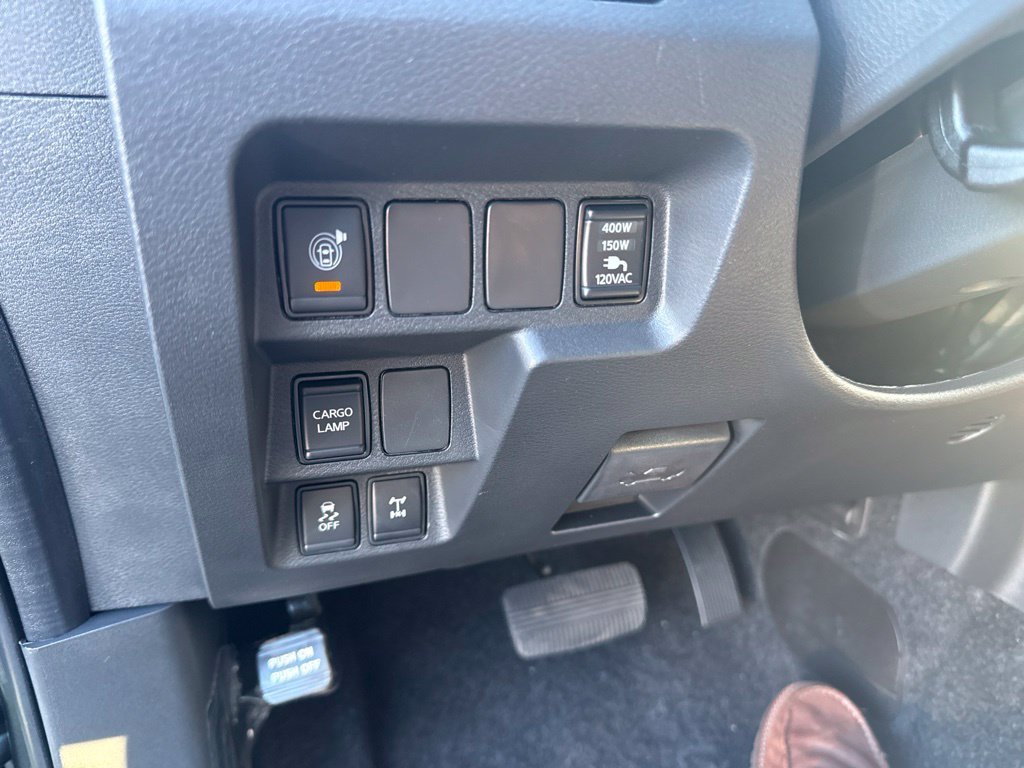 New 2027 Alpine Metallic Nissan Crew Cab PRO-4X® image 24