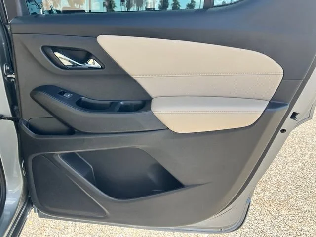 Used 2023 STERLING GRAY METALLIC Chevrolet Premier image 22