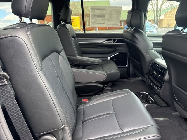 New 2026 High Gloss Black Exterior Paint Jeep Limited Reserve image 11