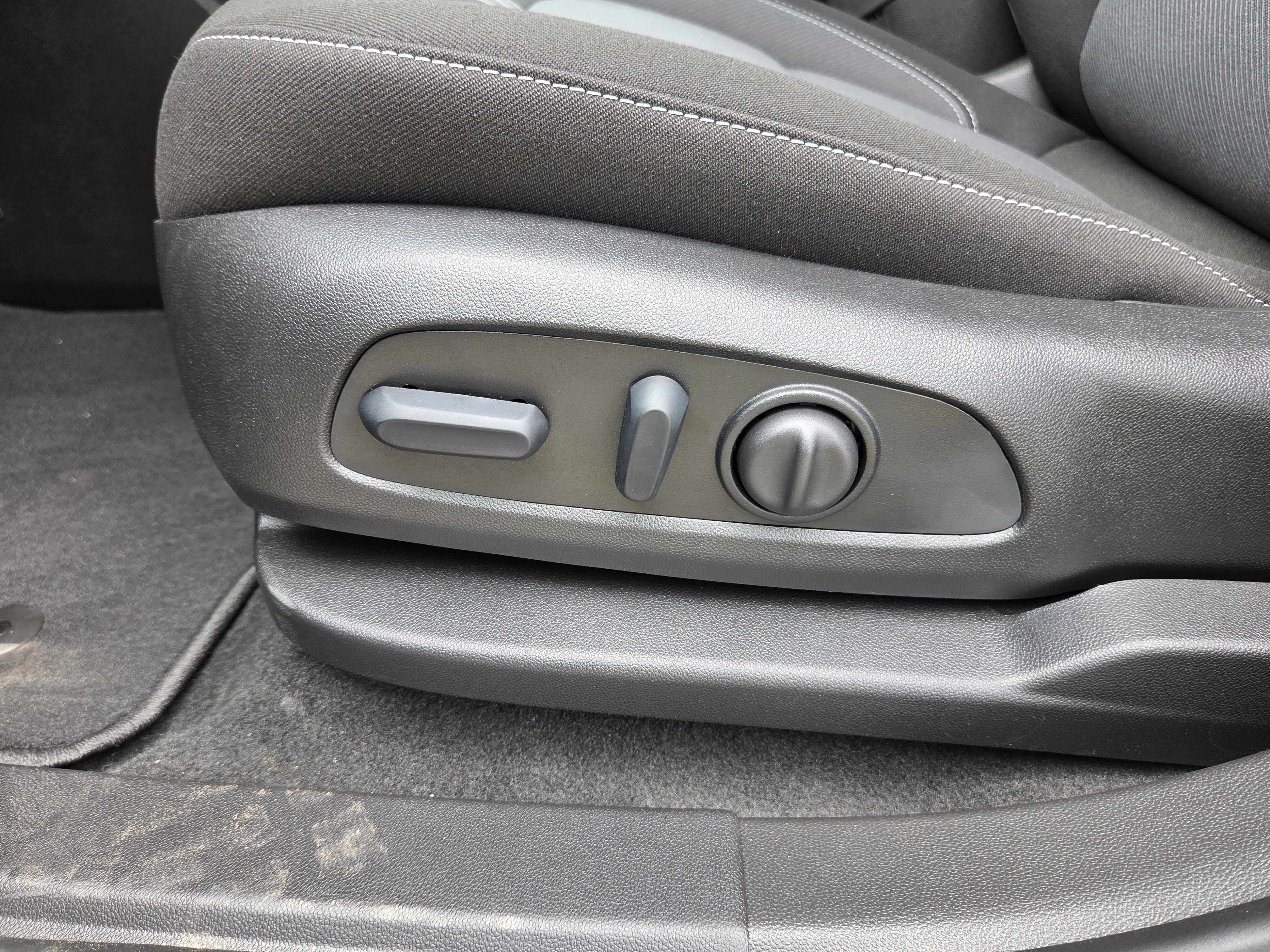 New 2026 Sterling Gray Metallic Chevrolet LT image 20