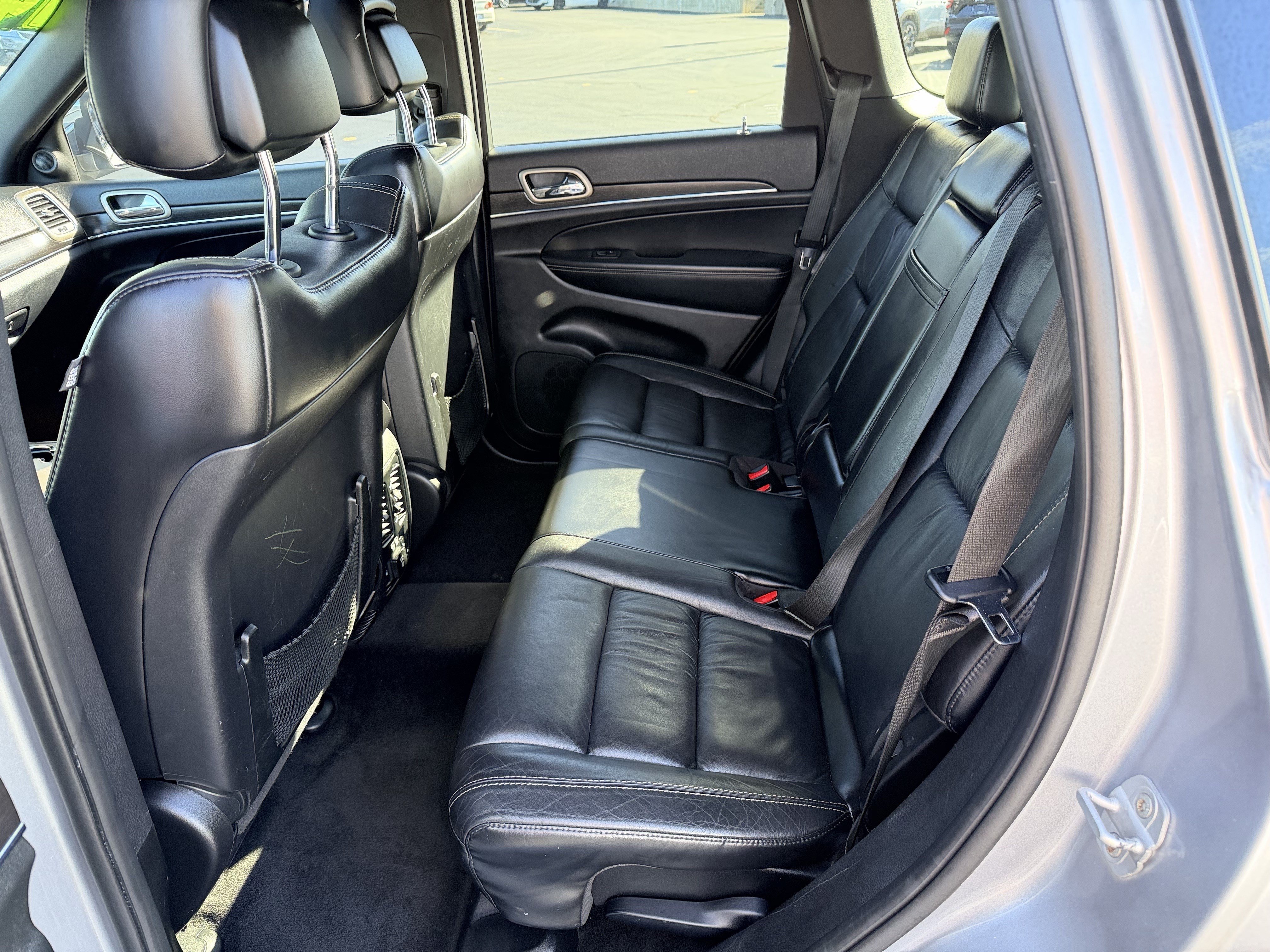 Used 2014 Silver Jeep Limited image 6