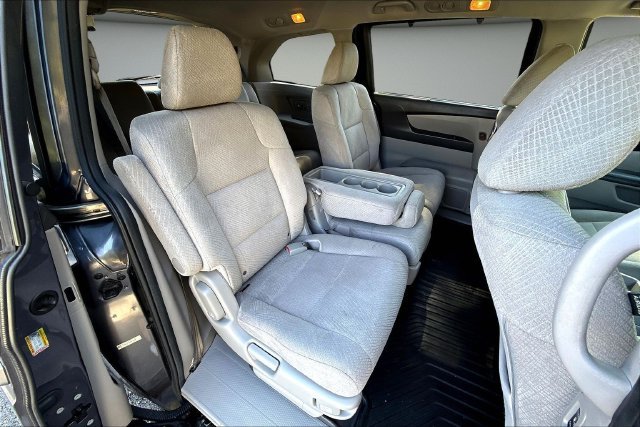 Used 2016 Gray Honda SE image 27
