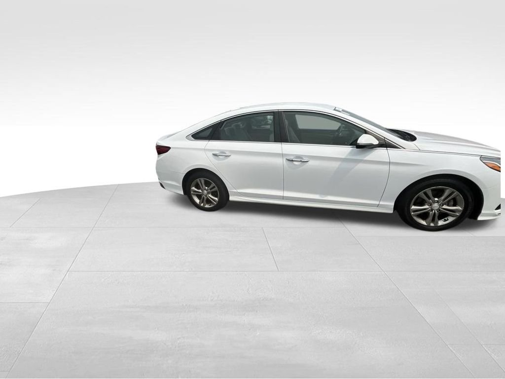 Used 2019 White Hyundai SEL image 14
