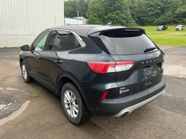 Used 2022 Stone Blue Metallic Ford SE image 8