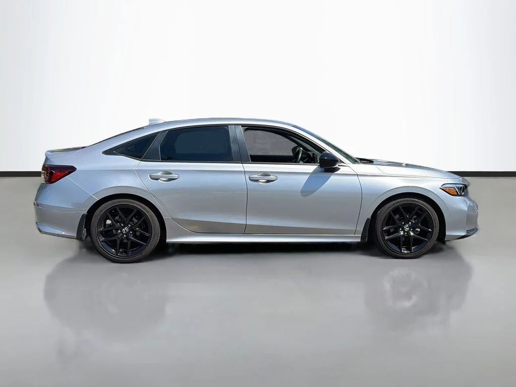 Certified Used 2025 Solar Silver Metallic Honda Sport image 4