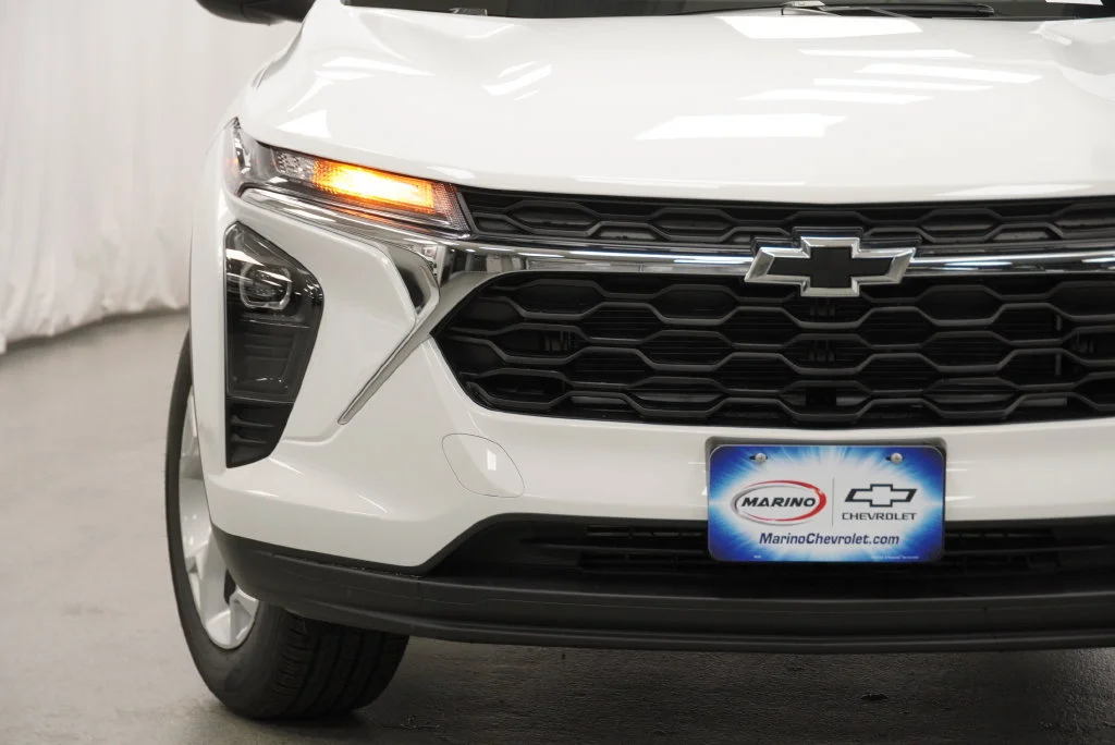 New 2026 Summit White Chevrolet LS image 10