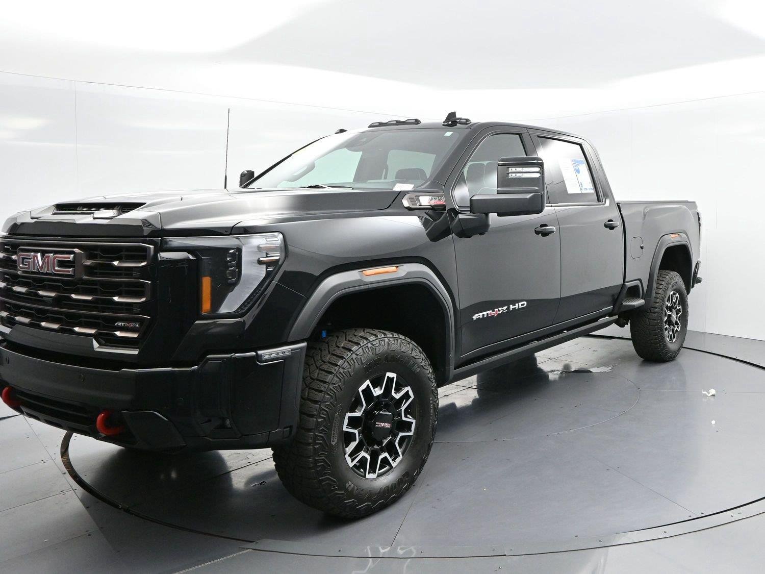 Used 2026 Onyx Black GMC AT4X image 3