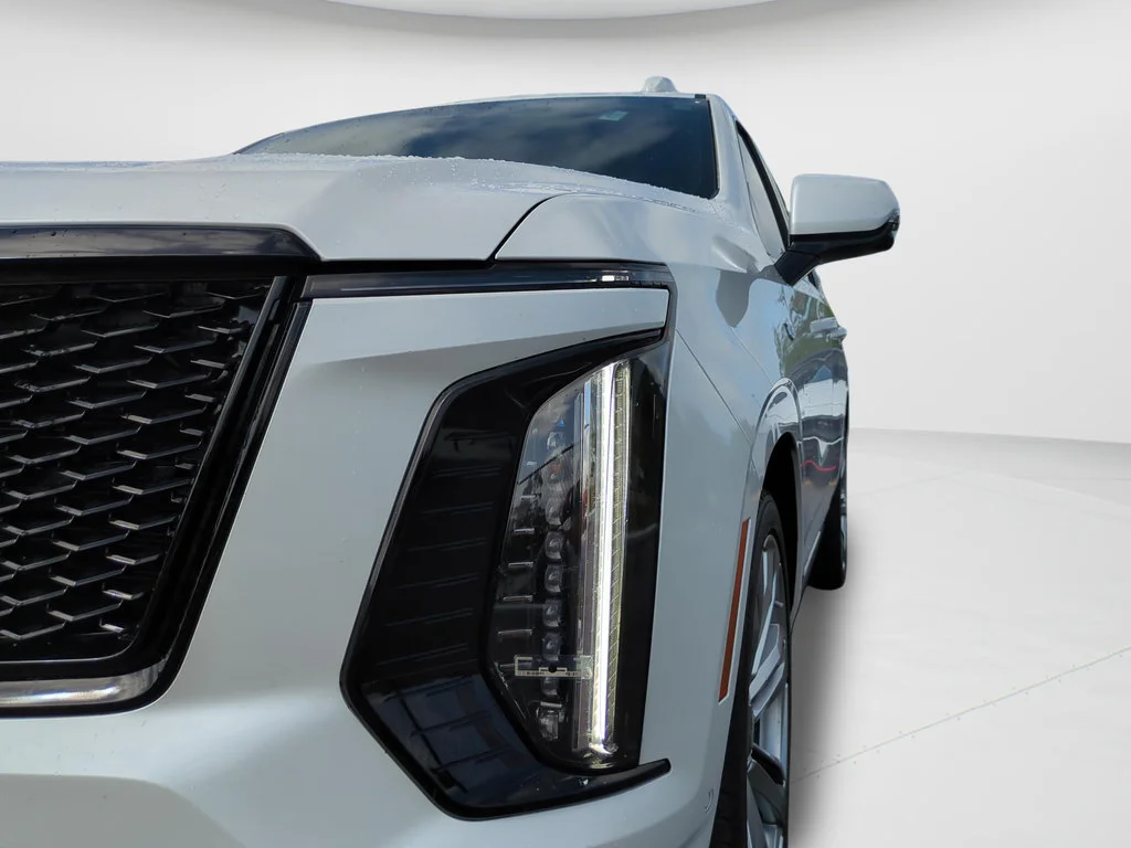 Used 2025 Crystal White Tricoat Cadillac Sport Platinum image 26