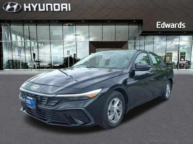 Used 2024 Black Hyundai SE image 1