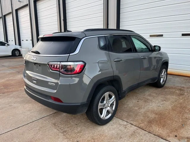 Used 2024 Gray Jeep Latitude image 2
