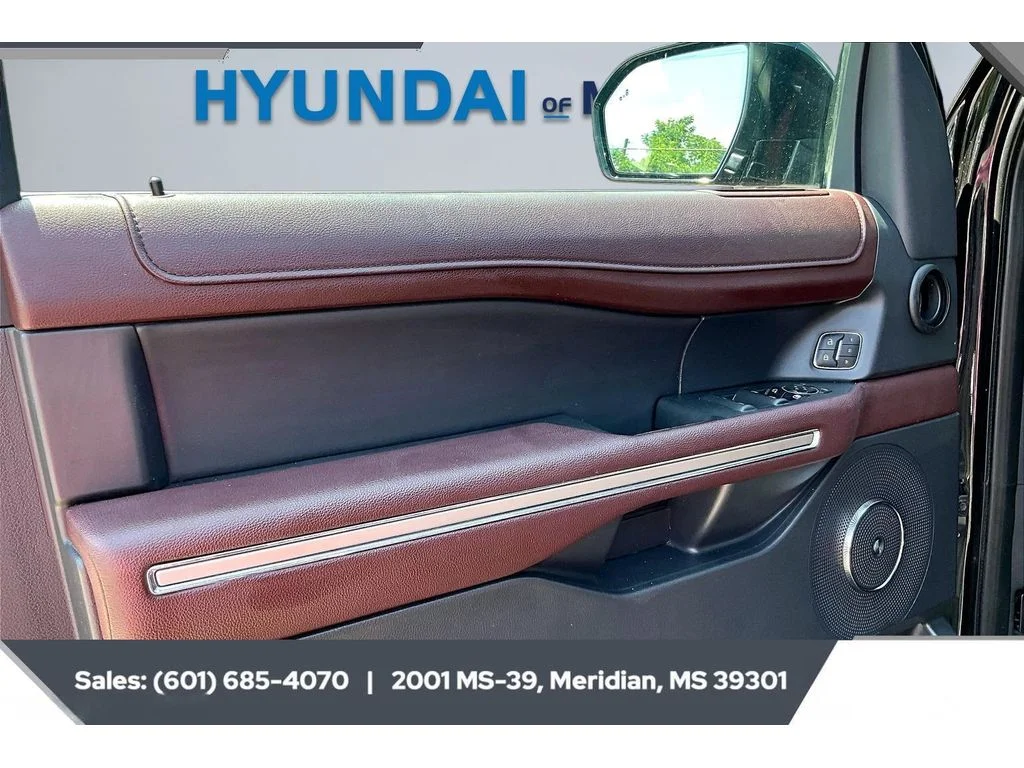 Used 2024 AGATE BLACK METALLIC Ford Limited image 17
