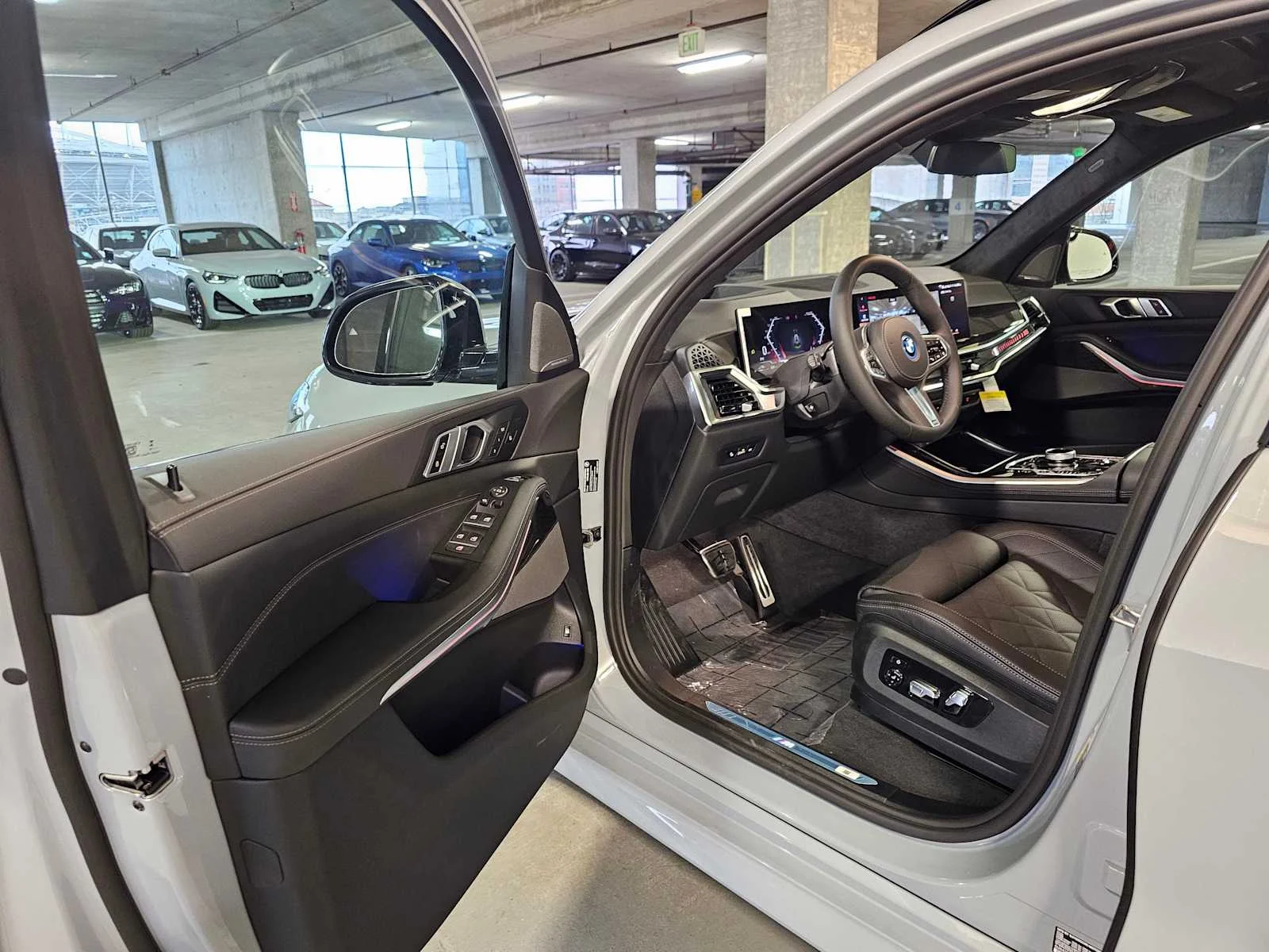 New 2026 Brooklyn Grey Metallic BMW xDrive50e image 32