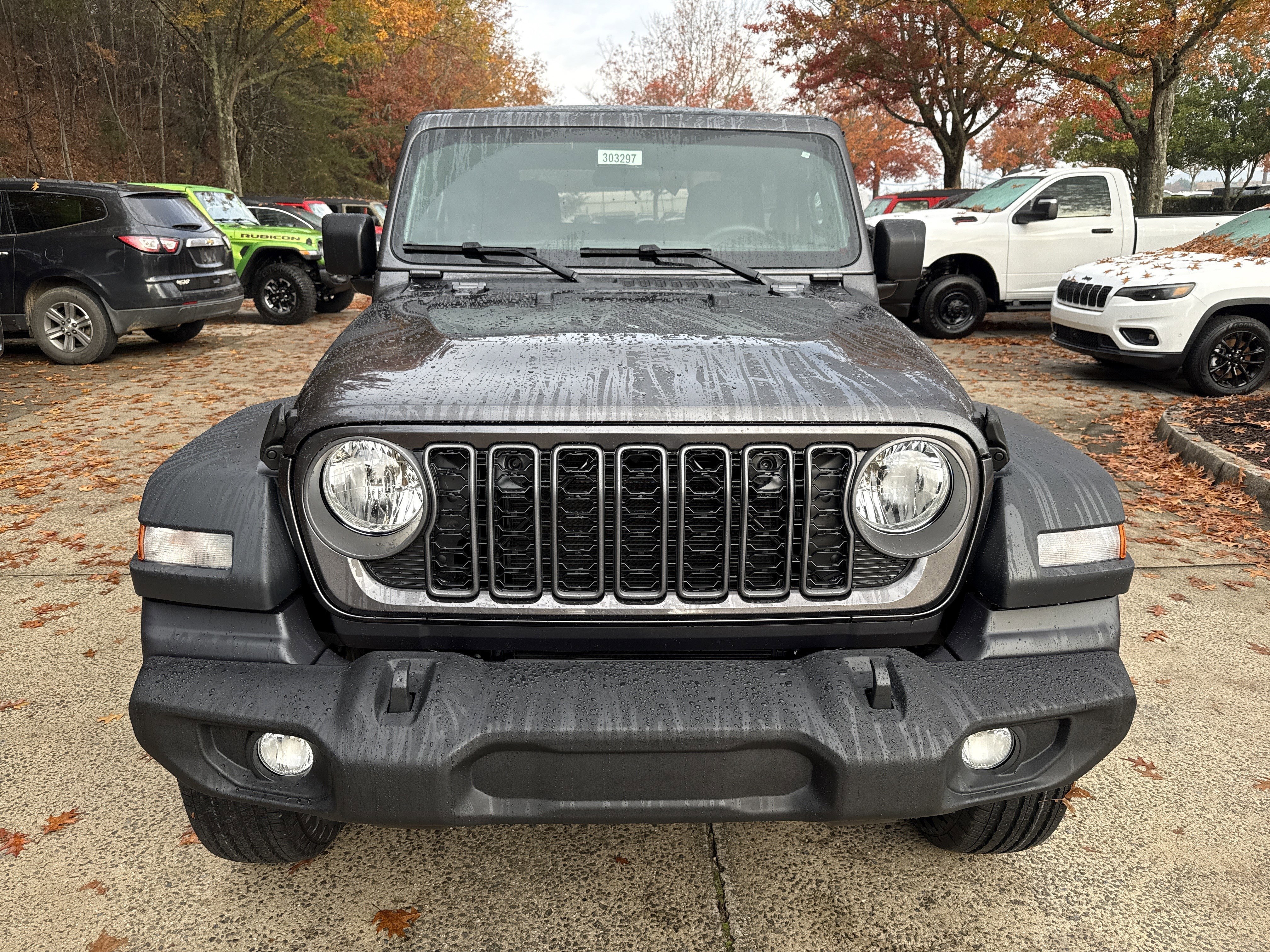 New 2026 Granite Crystal Metallic Clearcoat Jeep Sport image 2