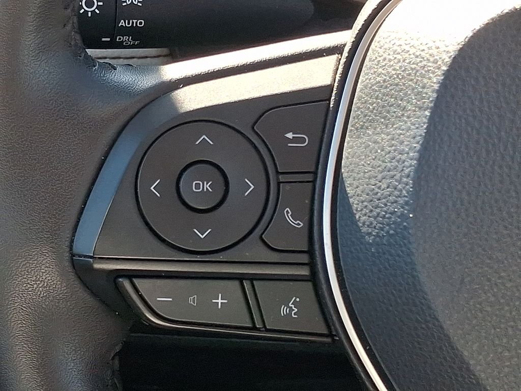 Used 2024 White Toyota XLE image 21