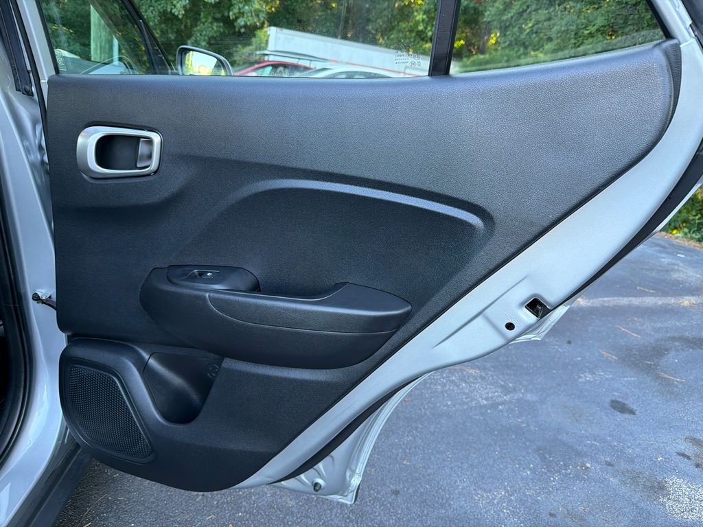 Used 2021 Silver Hyundai SE image 16