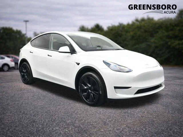 Used 2025  Tesla Long Range image 1