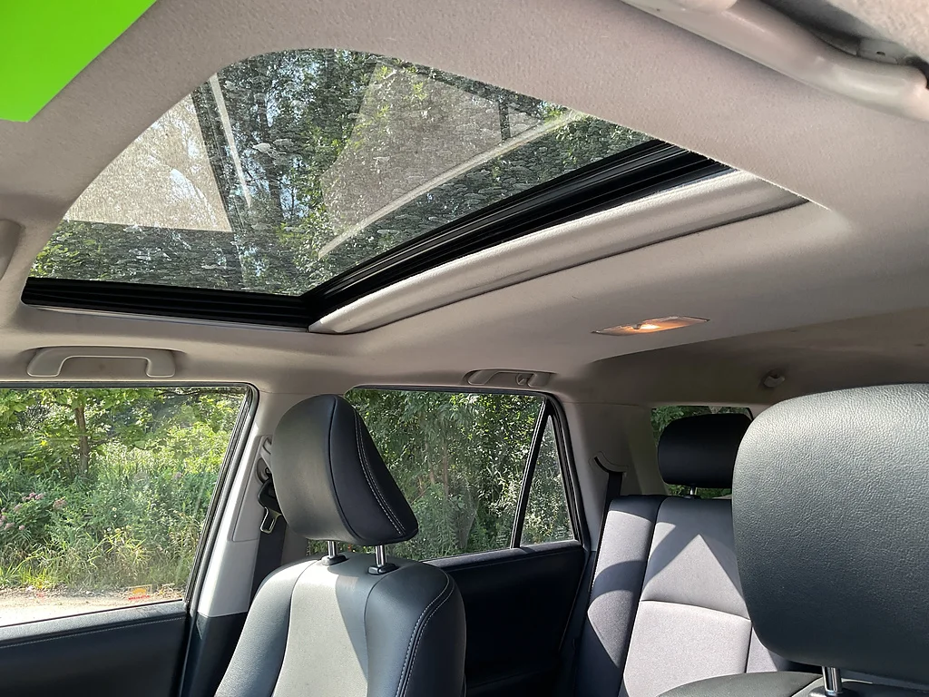 Used 2019 Midnight Black Metallic Toyota SR5 Premium image 13