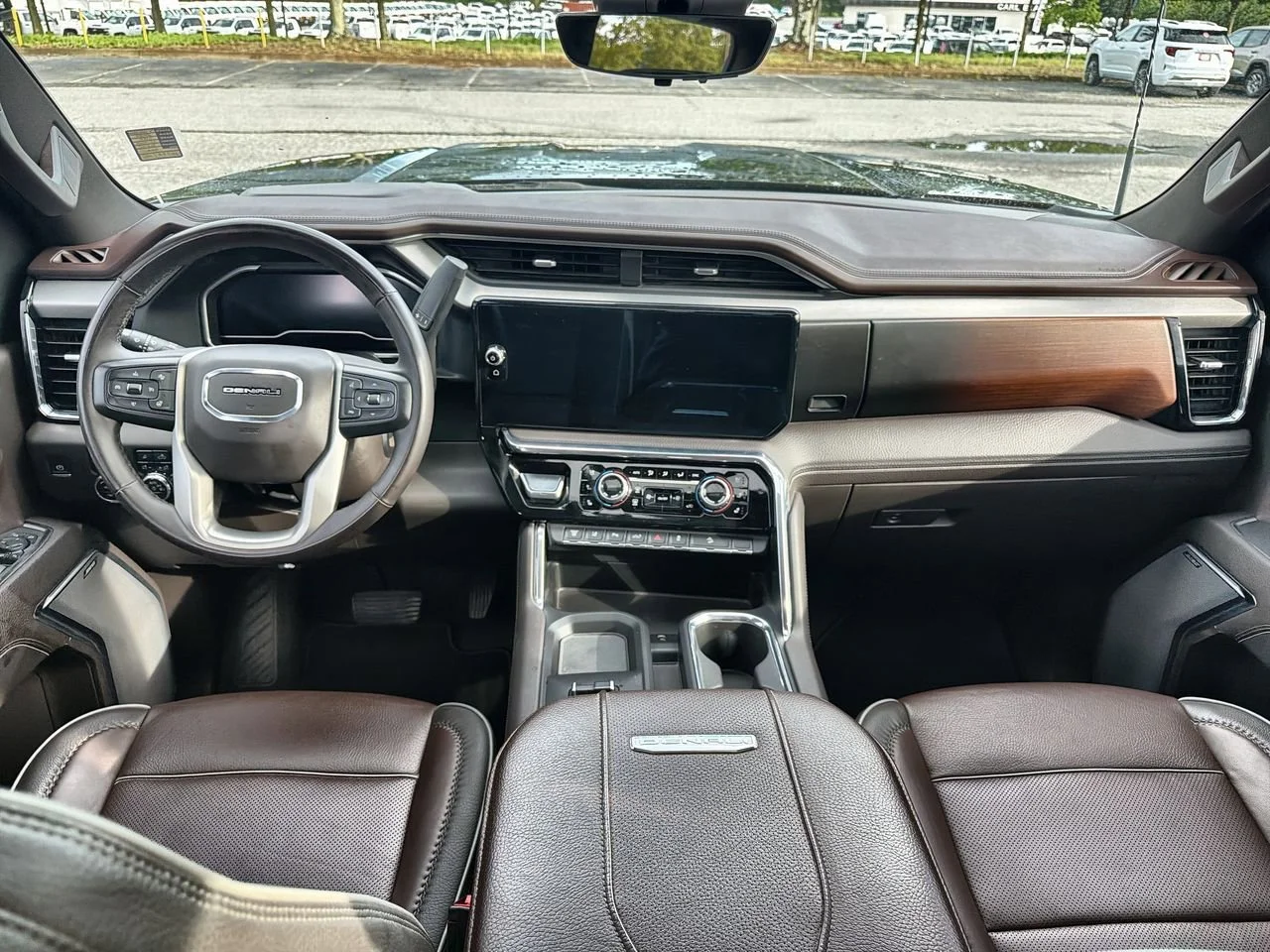 Used 2024 Onyx Black GMC Denali image 17