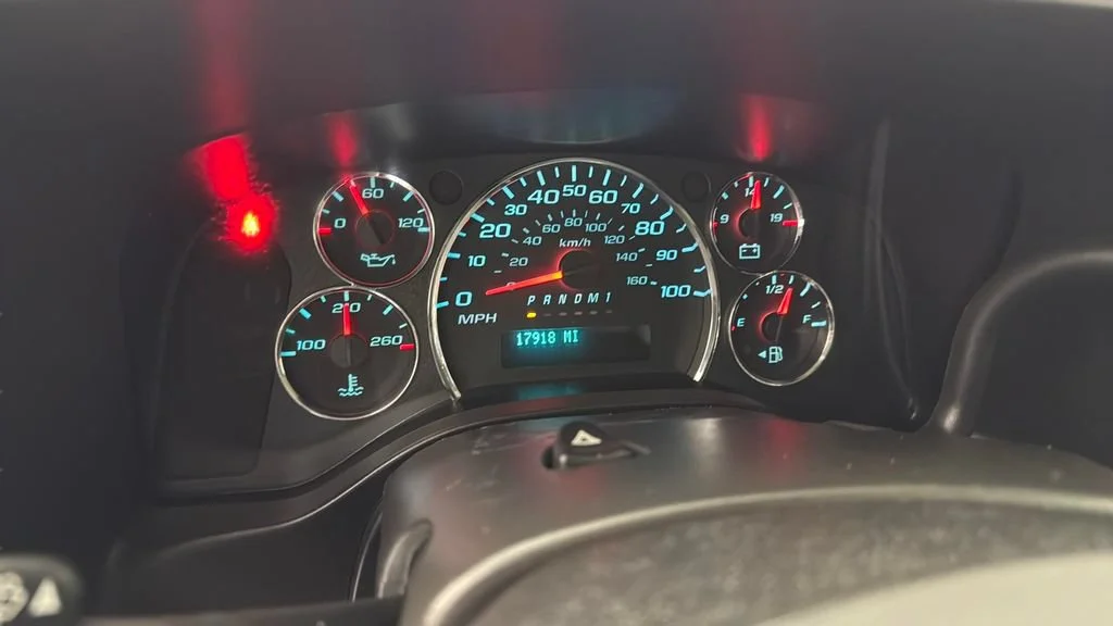 Used 2024 Summit White Chevrolet WT image 20