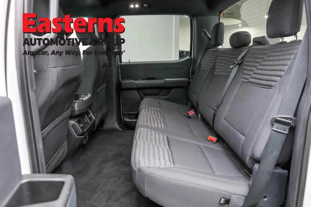 Used 2021 White Ford XL image 22