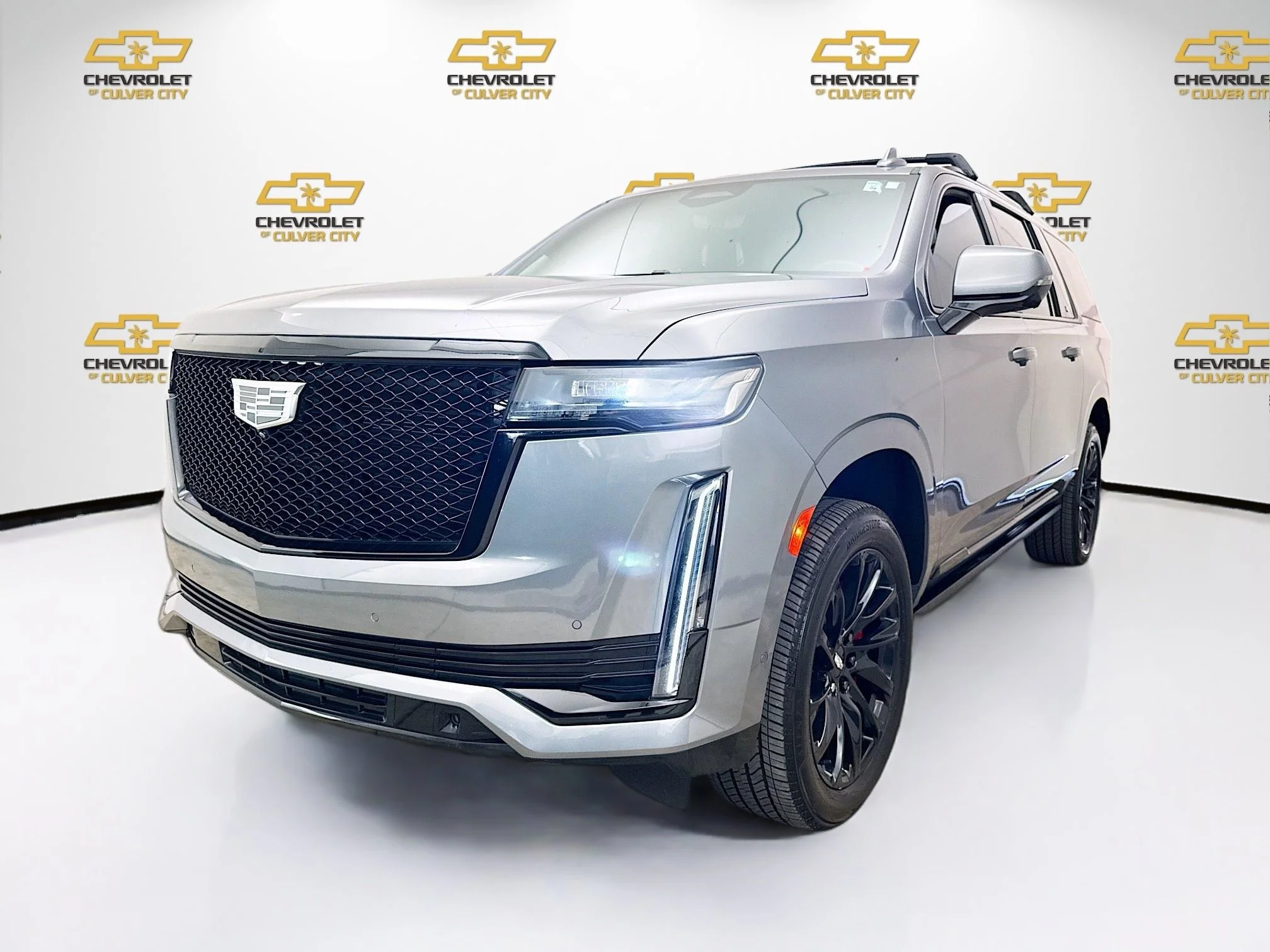 Used 2022 Satin Steel Metallic Cadillac Sport Platinum image 3