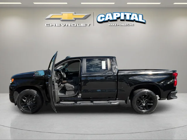 Used 2024 Black Chevrolet RST image 9