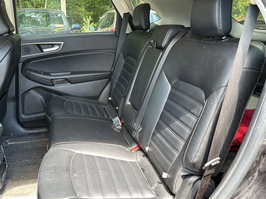 Used 2024 Agate Black Ford SEL image 14