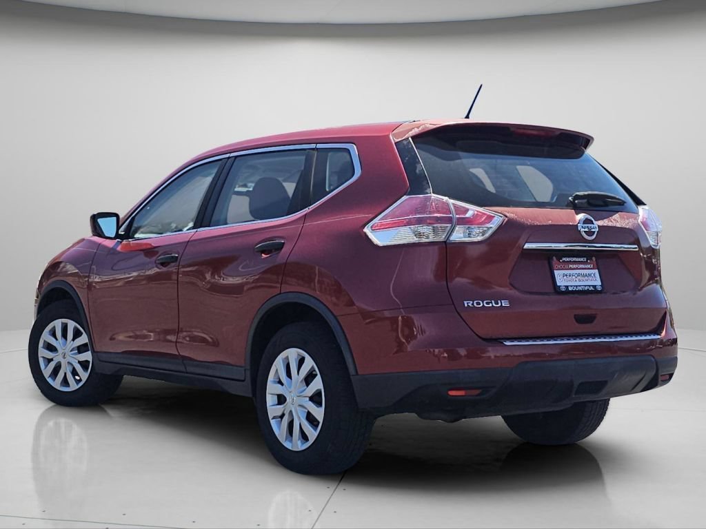 Used 2016 Cayenne Red Nissan S image 21
