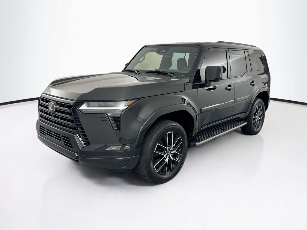 Used 2025 Black Lexus 550 Premium+ image 1