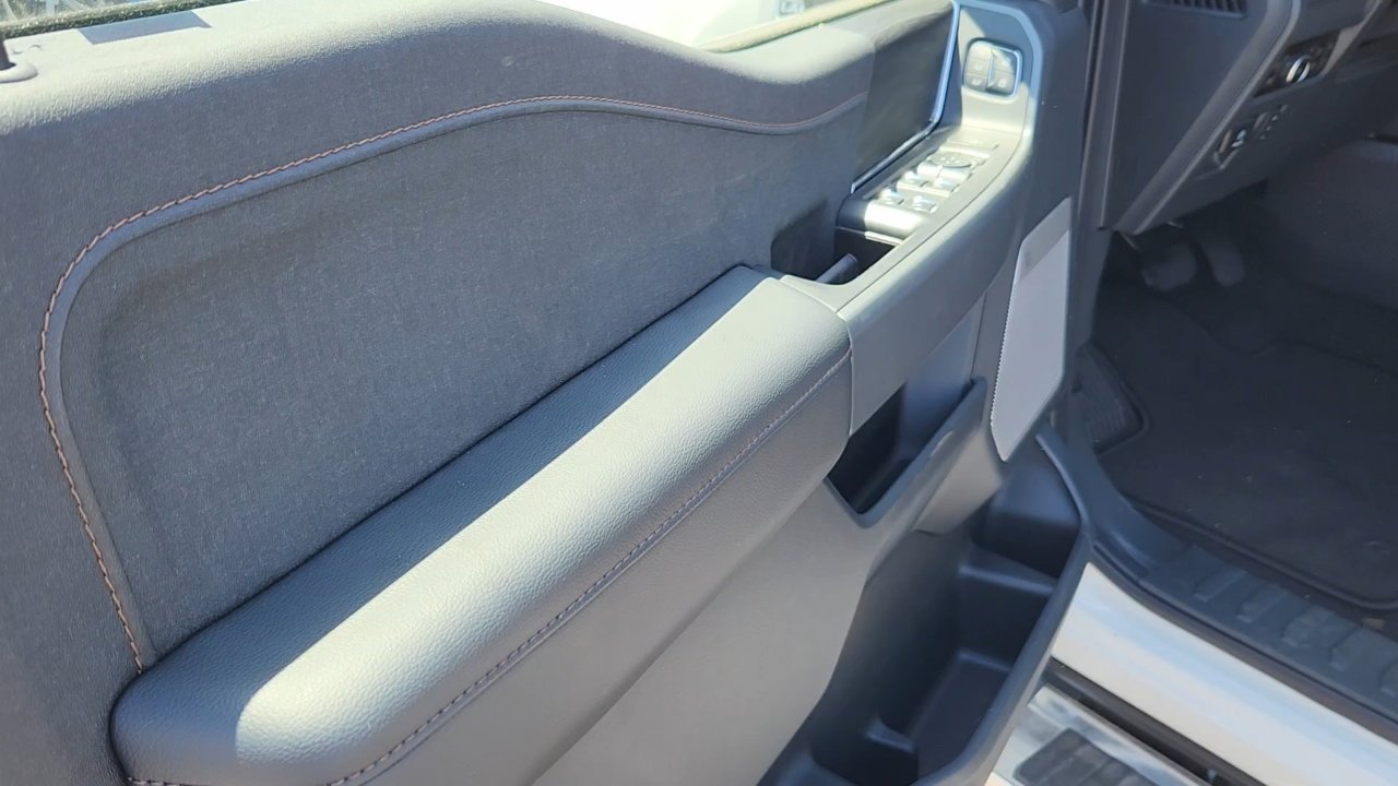 2025 Ford F-150 Lariat - Photo 14