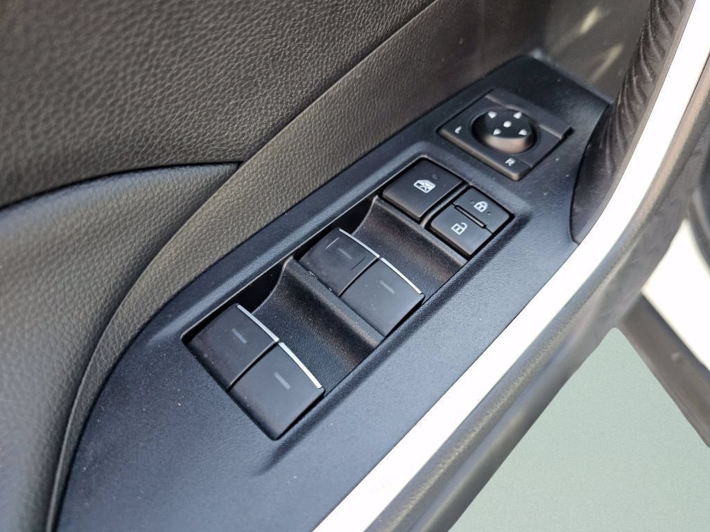 Certified Used 2025 Pearl Toyota XLE Premium image 31