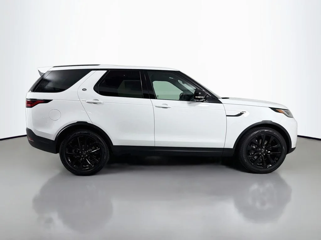New 2026 Fuji White Land Rover S image 4