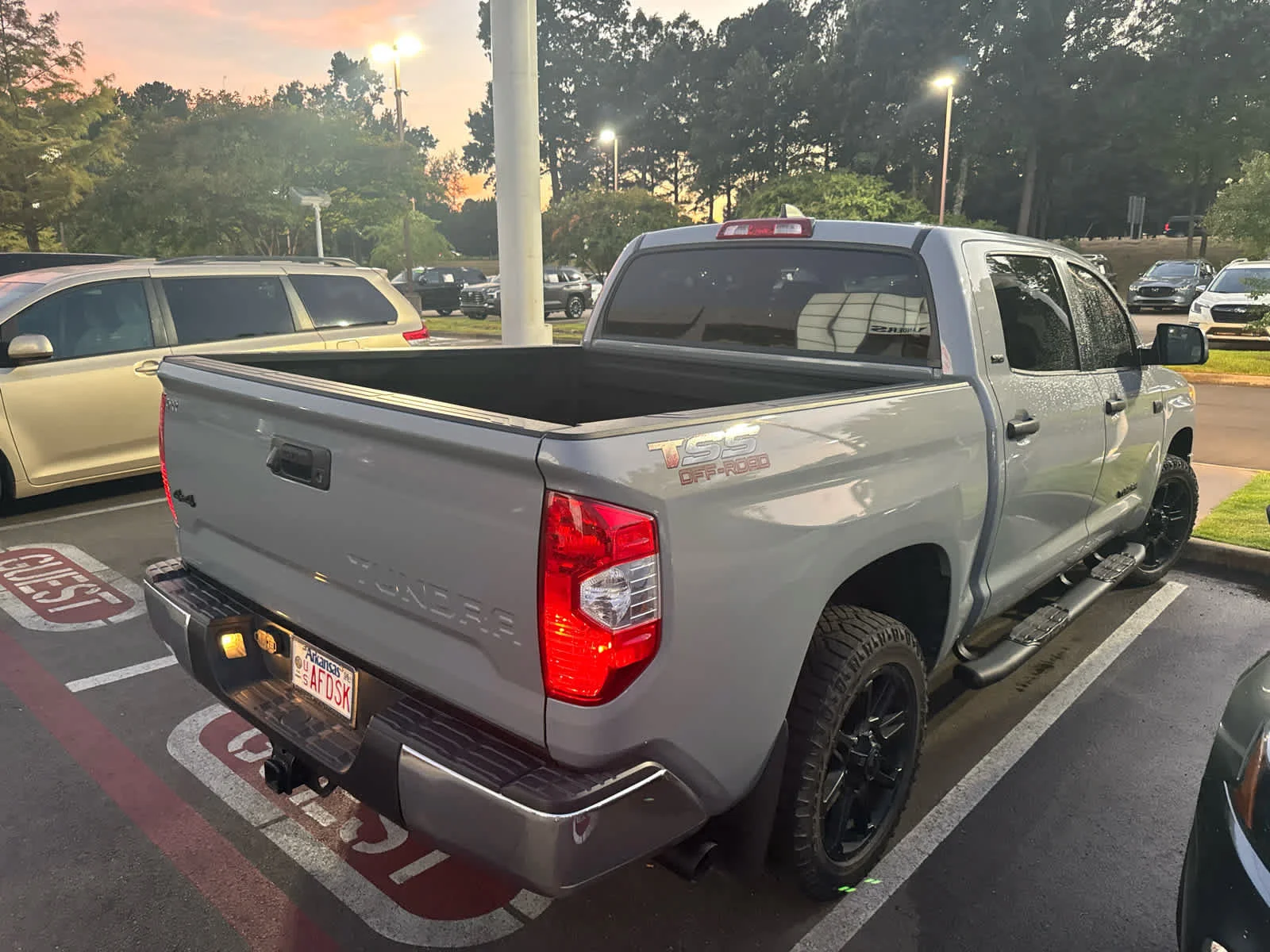 Used 2020 Cement Toyota SR5 image 4