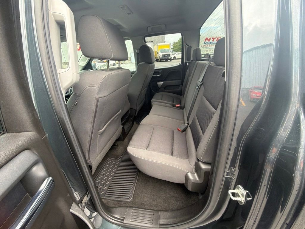 Used 2018 Gray Chevrolet LT image 39