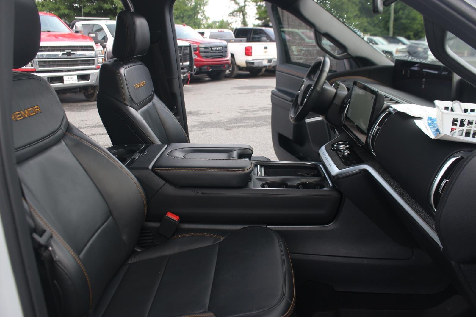 Used 2025 Space Silver Ford Tremor image 40