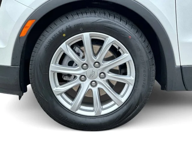 Used 2023 White Cadillac Luxury image 9